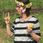 fata Clarafilla ci spiega che dai semi poi nascerà il fiore!